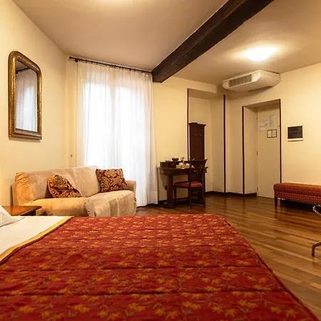 Hotel Dimora San Secondo