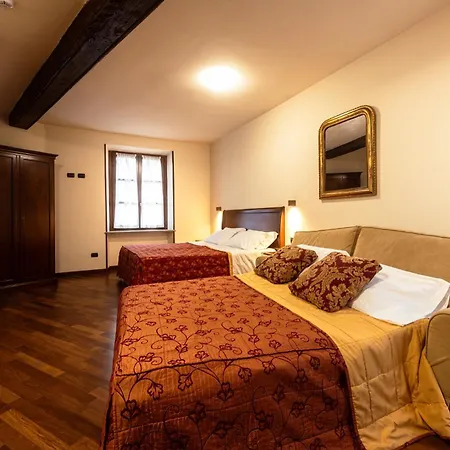 Hotel Dimora San Secondo 4*