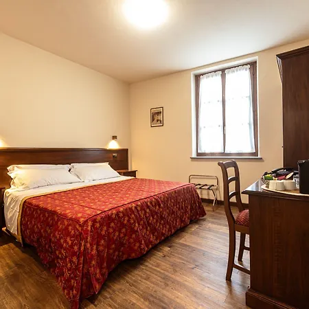 Dimora San Secondo Hotel