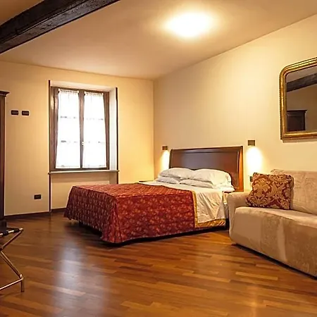 Dimora San Secondo Hotel 4*