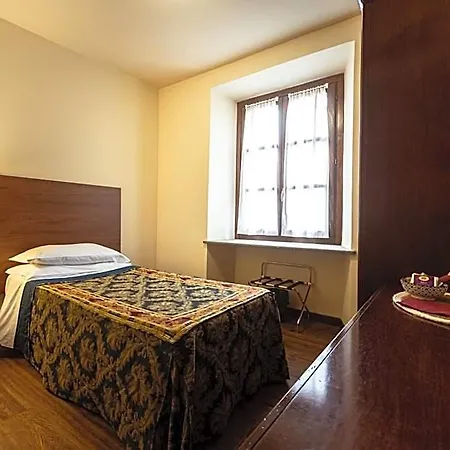 Dimora San Secondo Hotel 4*