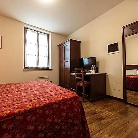 Dimora San Secondo Hotel 4*