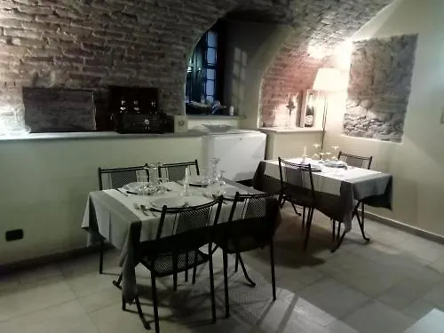 Dimora San Secondo Hotel