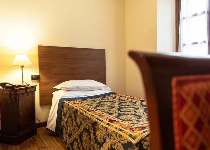 Dimora San Secondo Hotel