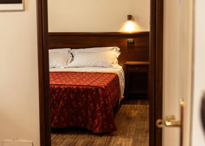 Dimora San Secondo Hotel 4*