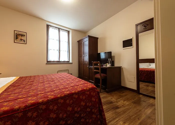 Dimora San Secondo Hotel 4*